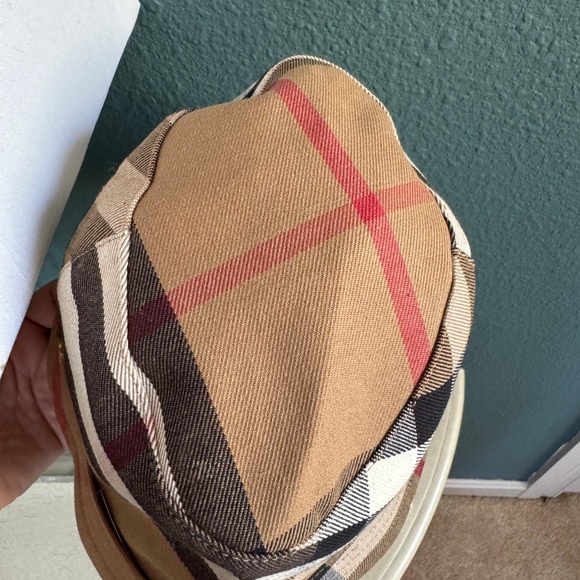 Authentic Burberry Bucket Hat Nova Check Beige Brown Size M RARE main image 4